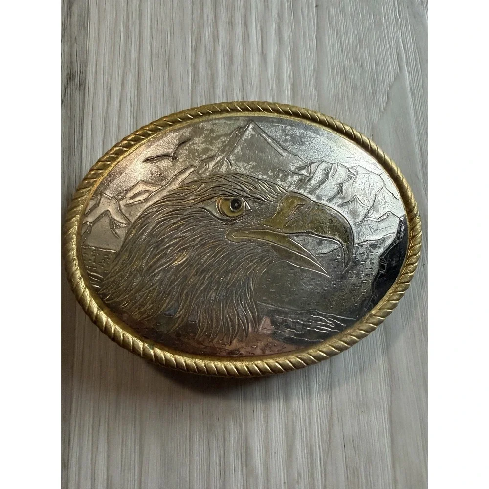 Bald Eagle Belt Buckle Oval Two Tone Mountain Scene Made in USA Patriotic Vtg - Picture 1 of 2